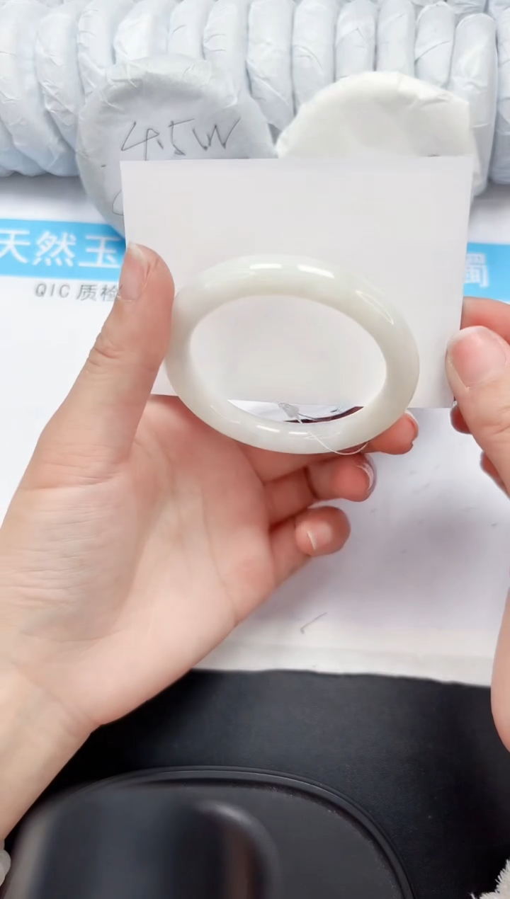 【闪购商品】和田玉手镯未镶嵌343-53.3