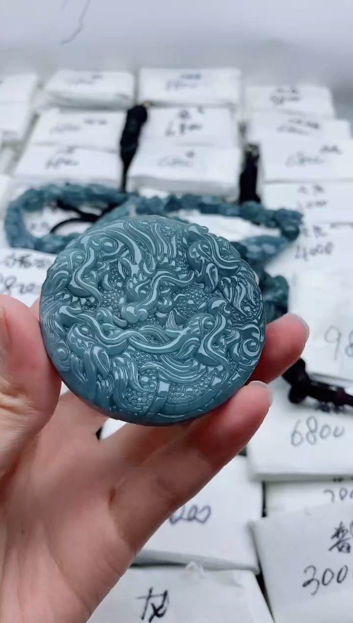 颈饰未镶嵌翡翠8
