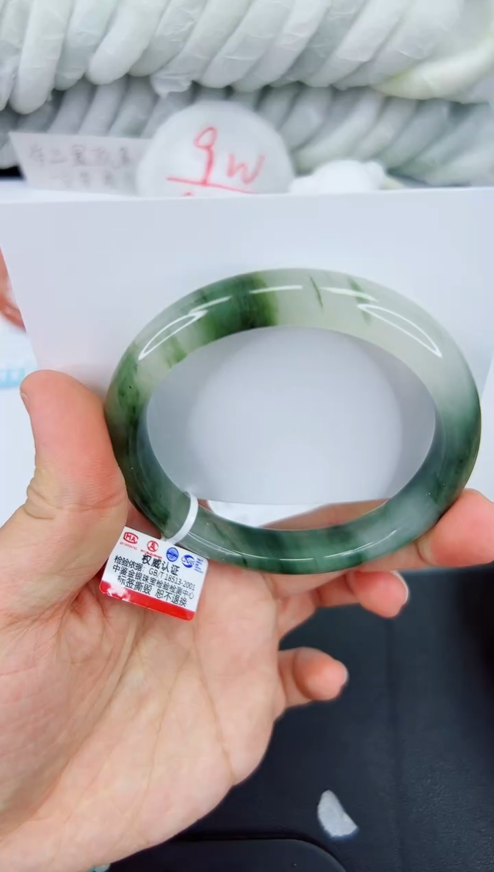 【闪购商品】石英质玉手镯未镶嵌415-60.9