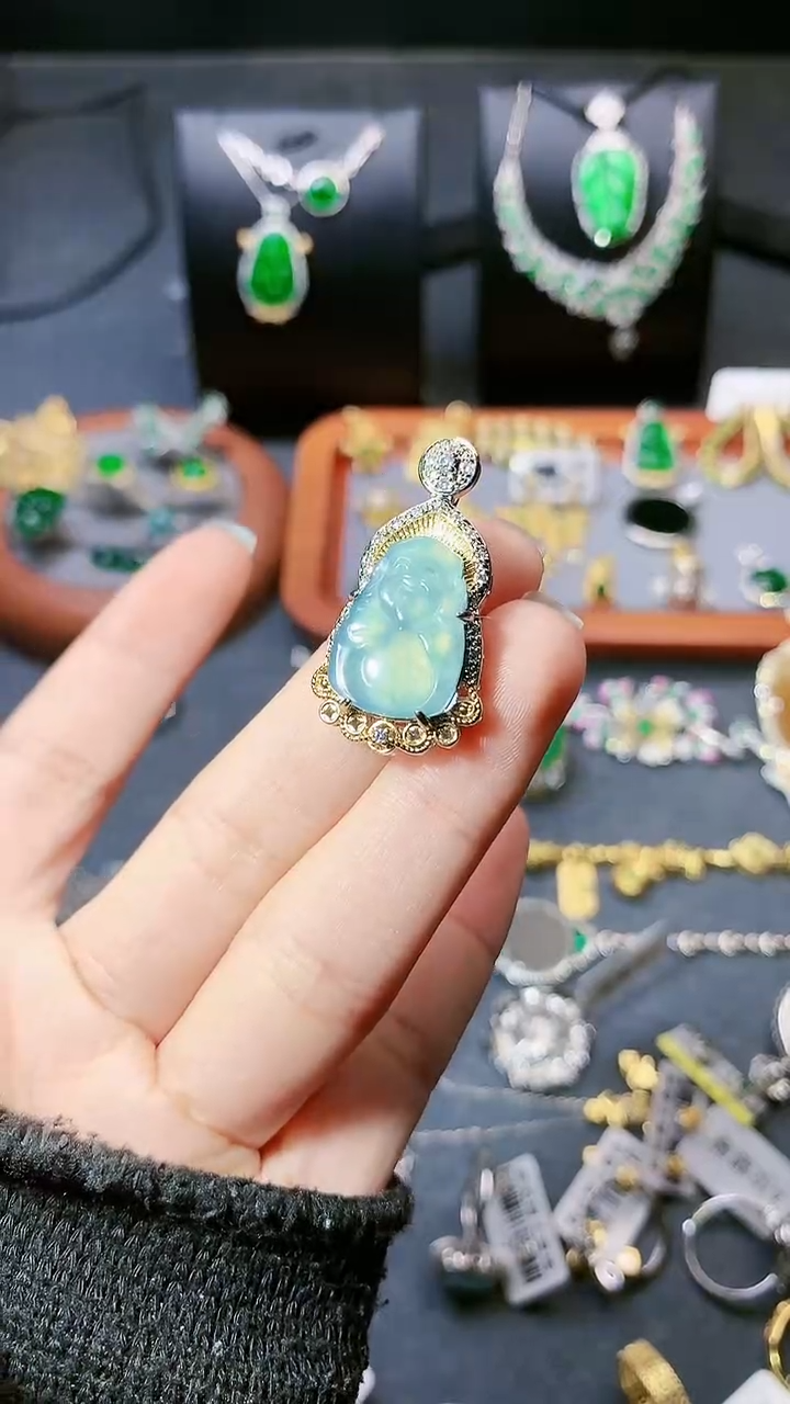 【闪购商品】翡翠颈饰未镶嵌吊坠