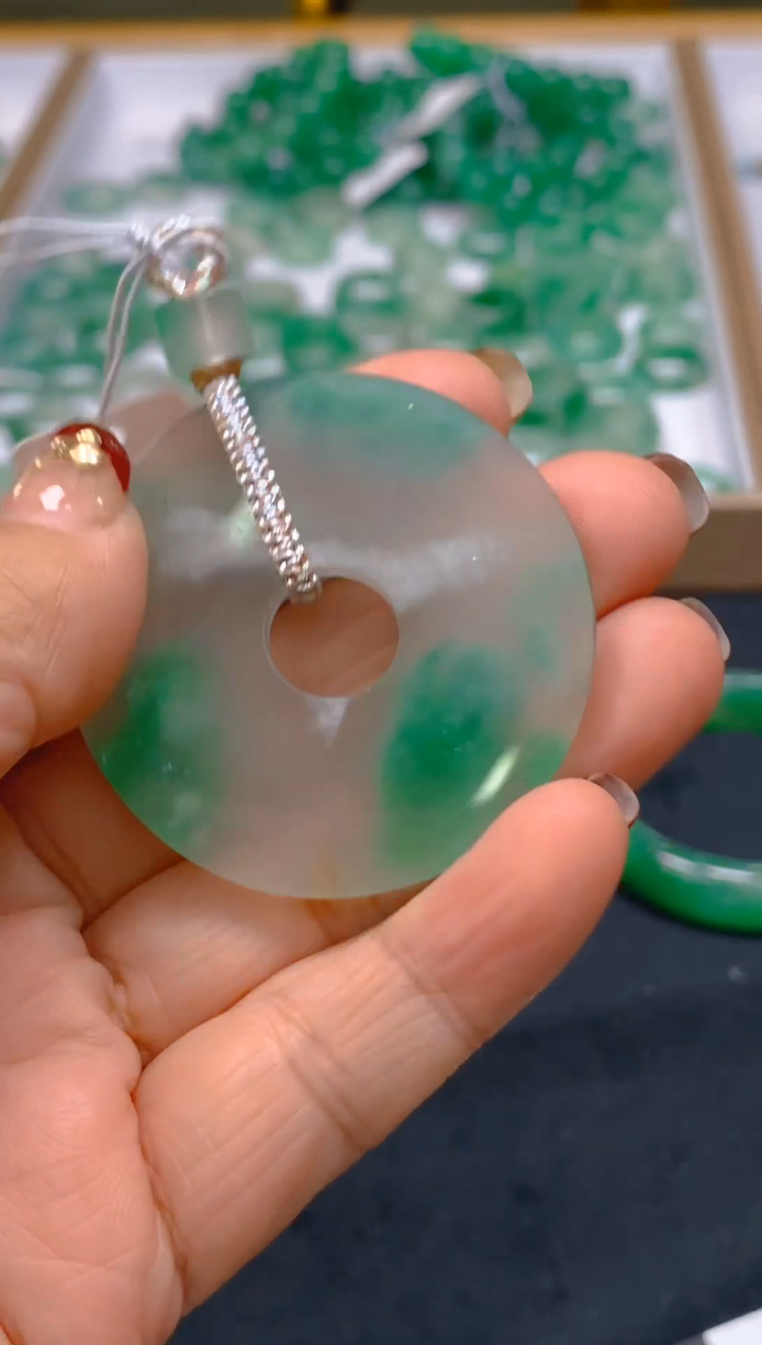 【闪购商品】石英质玉颈饰未镶嵌冰美人非洲翠，官方质检发货050