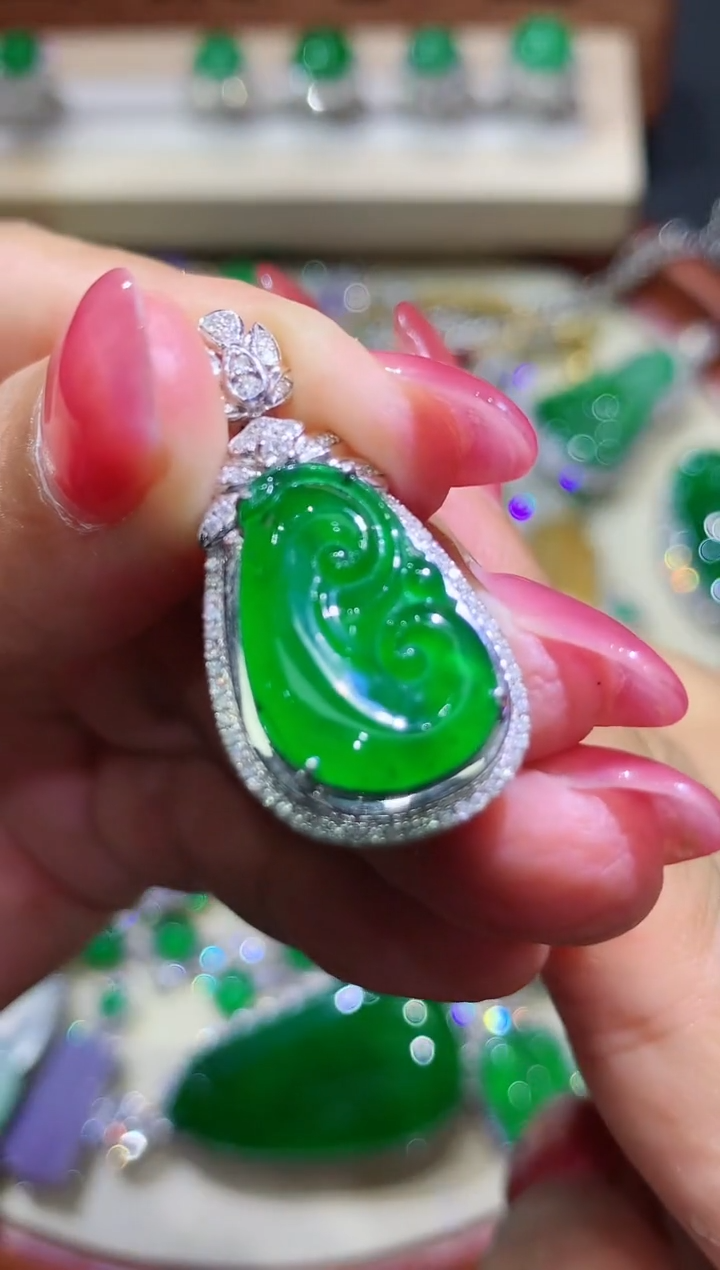 定制翡翠18K金镶嵌63团购