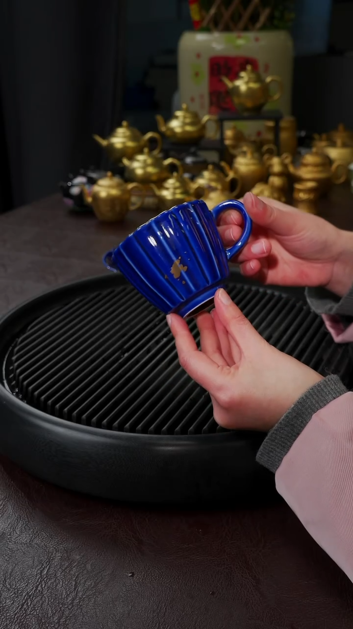 【闪购商品】杯【宜景窑蓝宝王子描金】筋纹马克杯