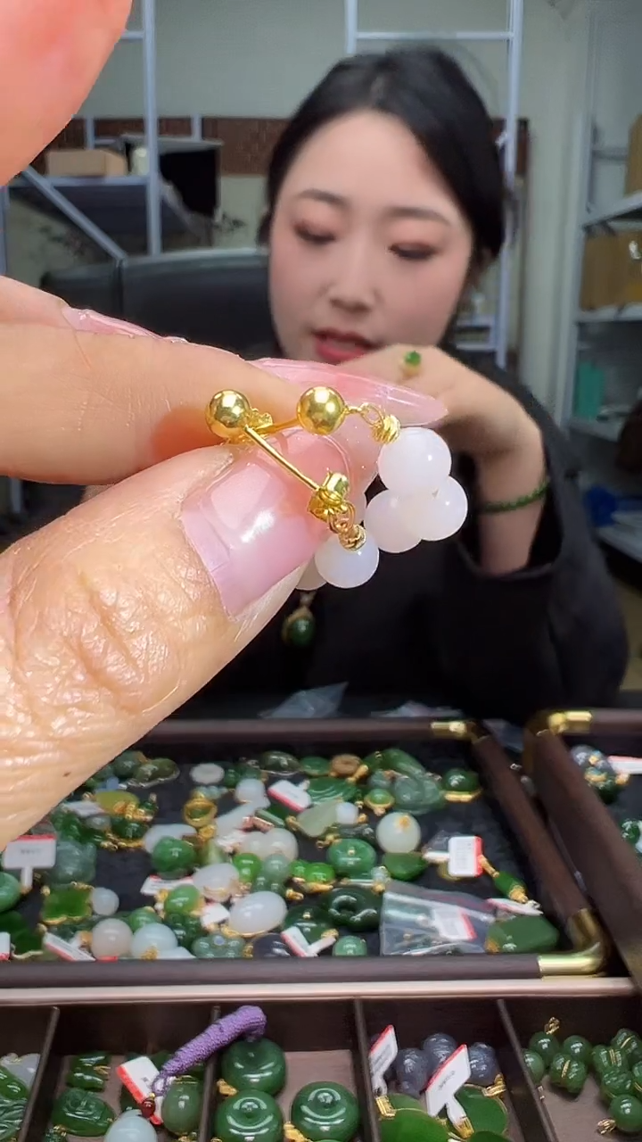 颈饰银S925镶嵌和田玉（多样性发货.发其一)12.18.90