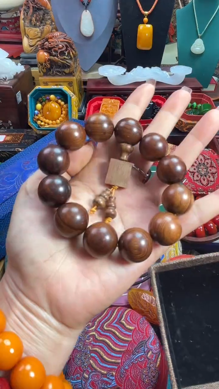 【闪购商品】黄花梨/降香黄檀手串/手链876867876