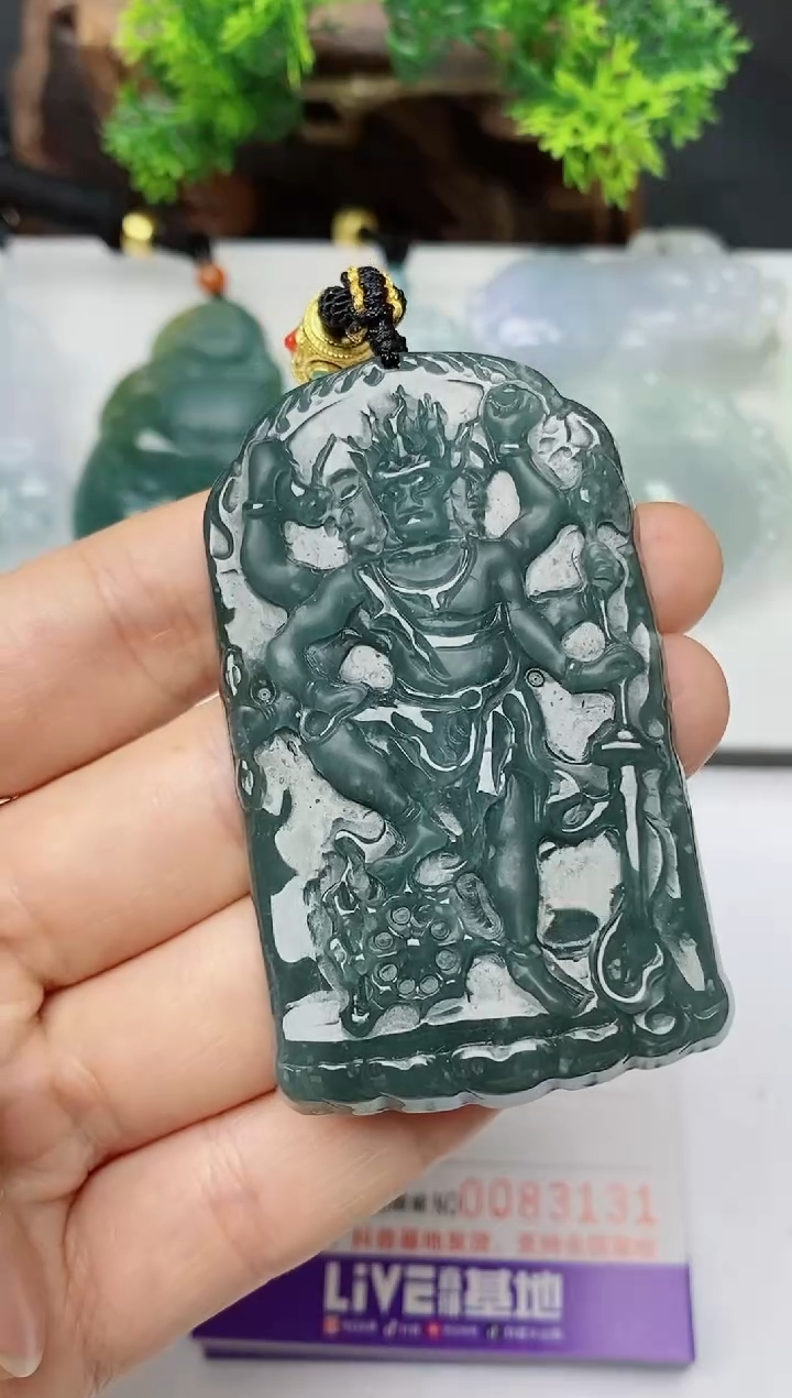 【闪购商品】翡翠颈饰未镶嵌        