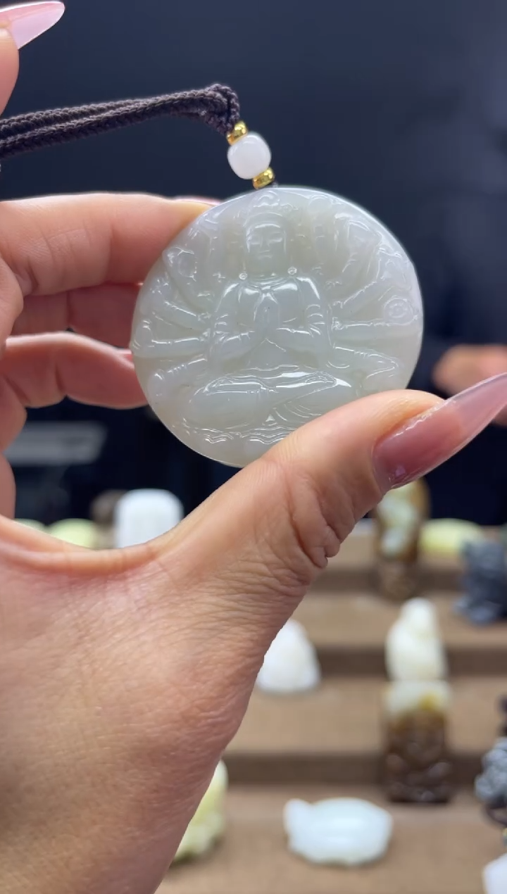 颈饰未镶嵌和田玉1