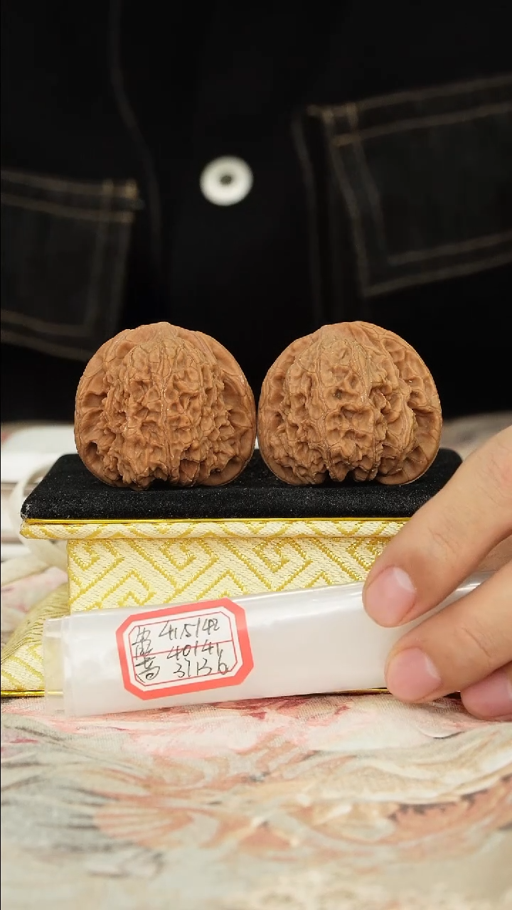 【闪购商品】文玩核桃把件兴隆狮子头反油