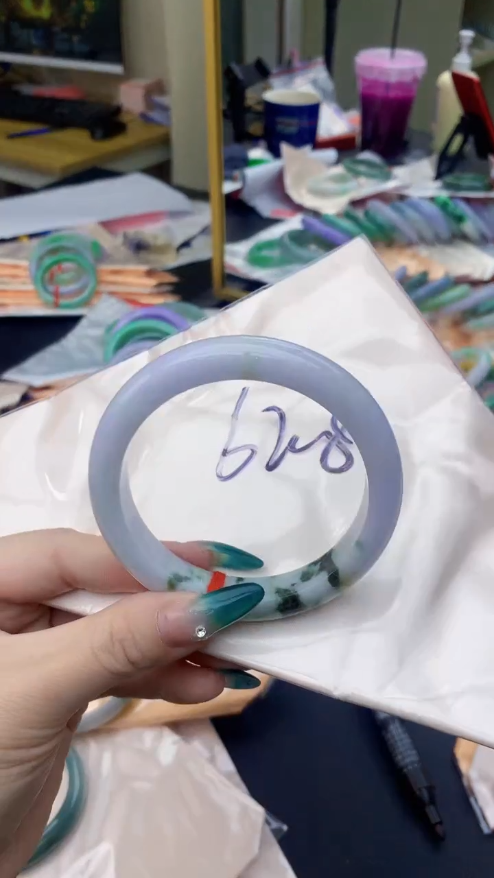 【闪购商品】翡翠手镯未镶嵌0615528000