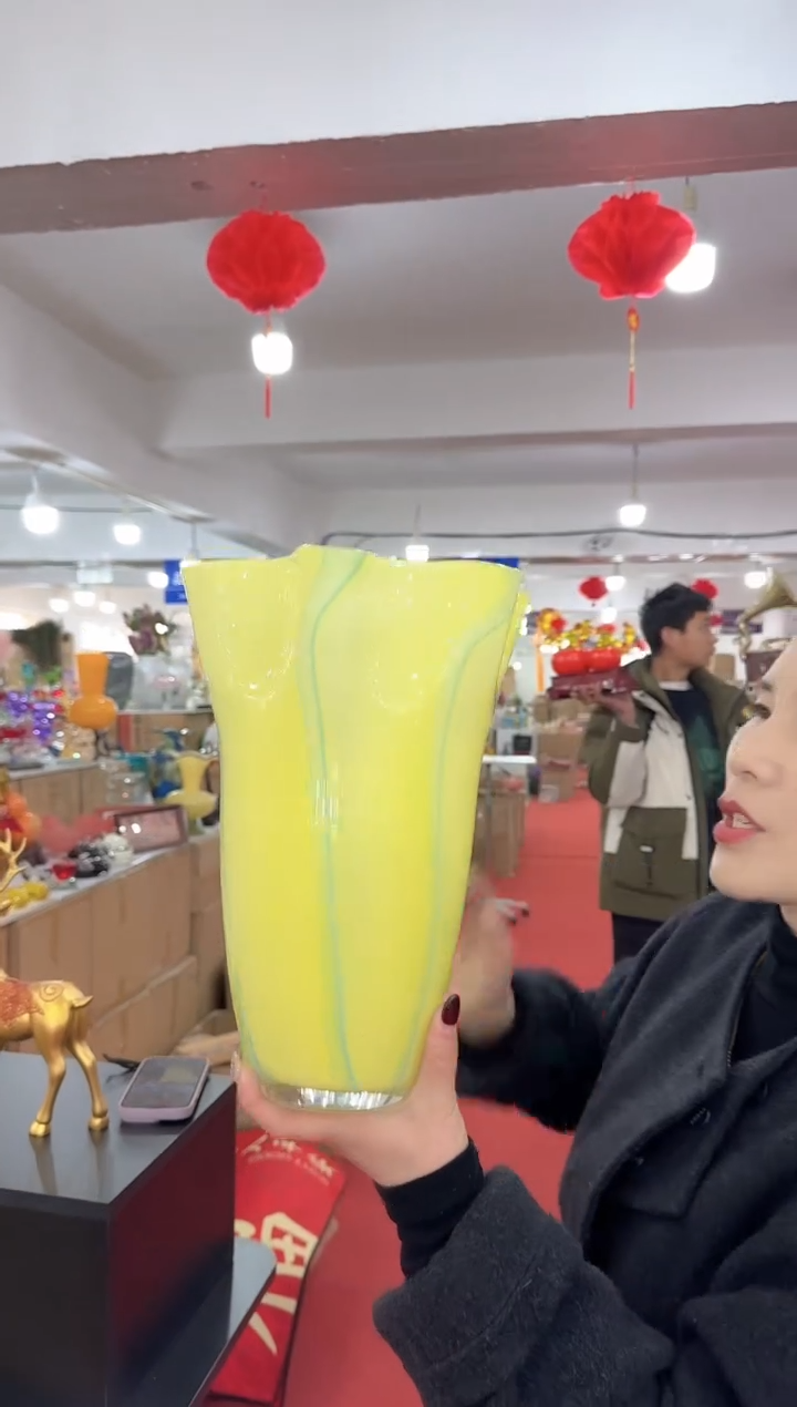 【闪购商品】无铅玻璃美全花器-v-早19
