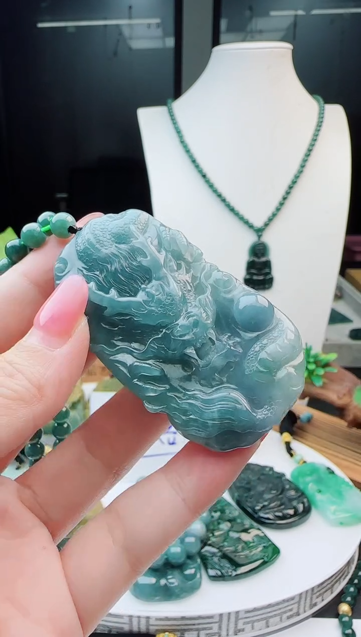 【闪购商品】翡翠颈饰未镶嵌多样性随机一件发货