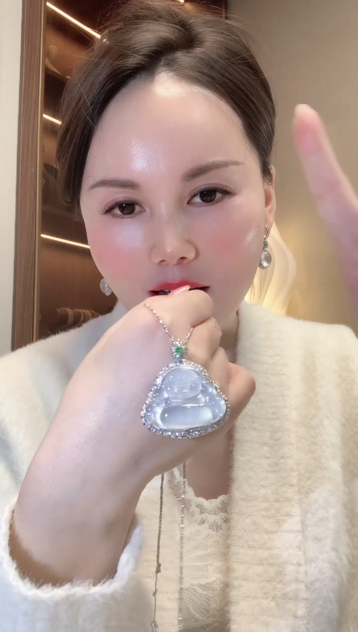 【闪购商品】翡翠吊坠(不含链)18K金镶嵌D37