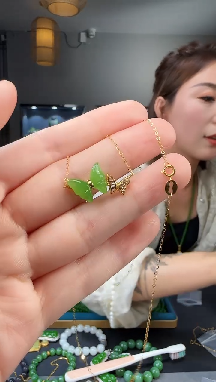 和田玉18K金镶嵌吊坠(不含链)1