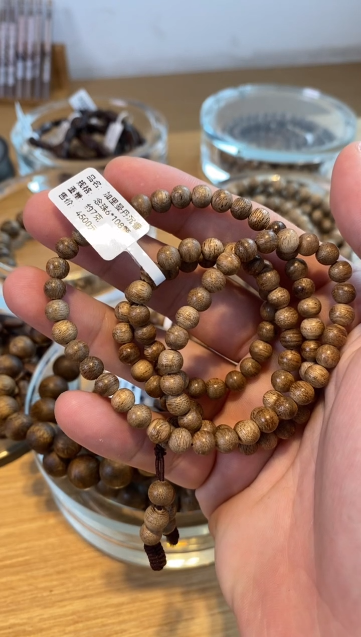 1加里曼丹沉香约7克-6mm*108颗