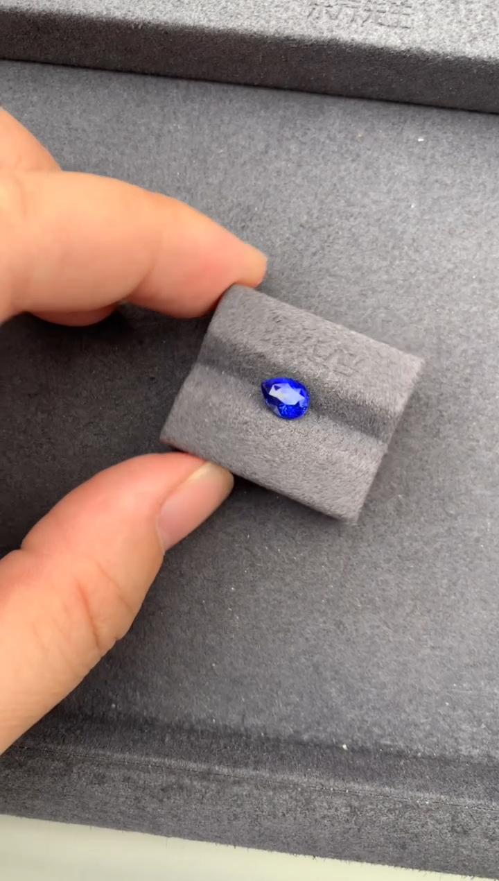 裸石蓝宝石1.3ct皇家蓝 定制  GE