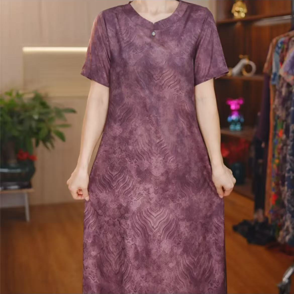 1564凝夜紫裙妈妈装高贵新款妈妈装洋气收腰过膝法式