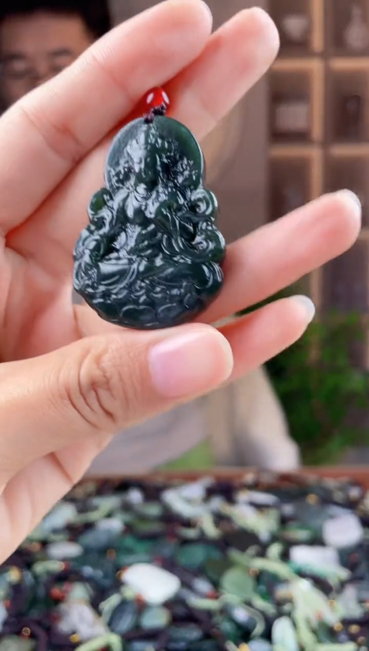 未镶嵌和田玉挂件拍一发一，多样性发货