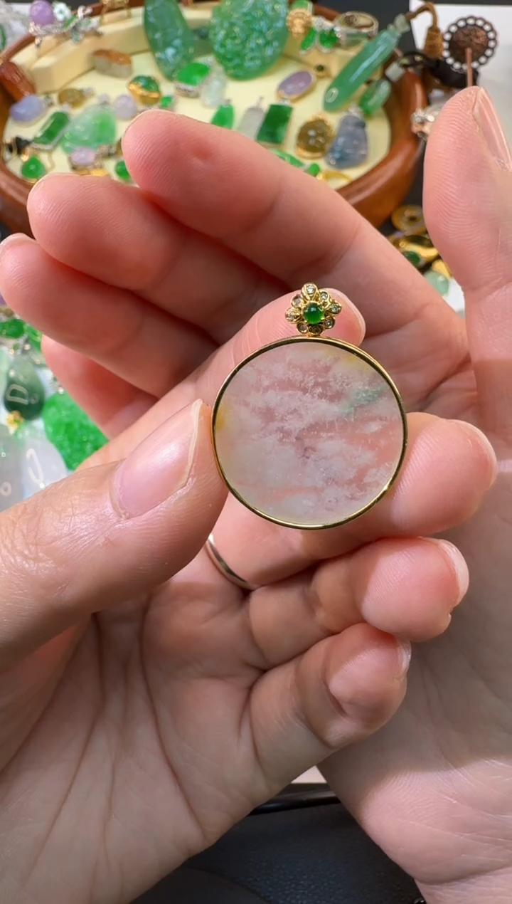 【闪购商品】翡翠颈饰18K金镶嵌缅甸翡翠A货吊坠