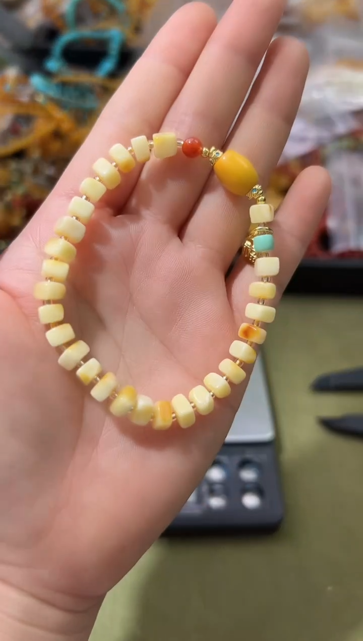 裸石琥珀未镶嵌琥珀蜜蜡吊坠