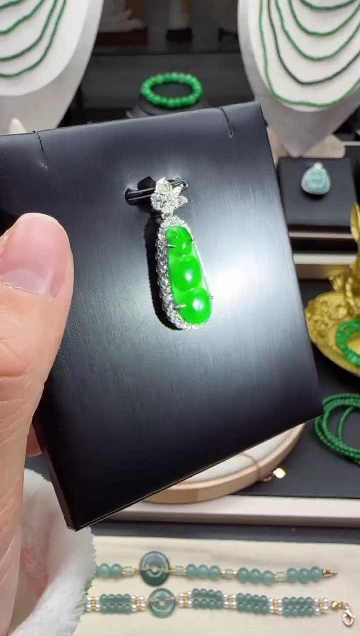 【闪购商品】翡翠吊坠(不含链)银S925镶嵌【海莎一口翠】翡翠挂件1