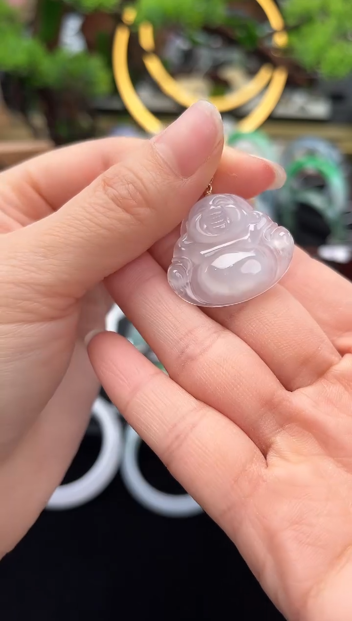 颈饰18K金镶嵌翡翠吊坠