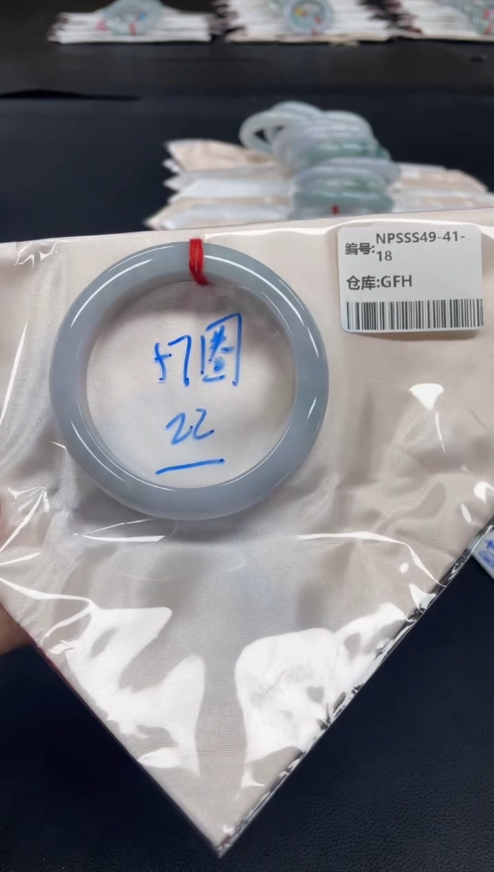 未镶嵌手镯翡翠翡翠手镯