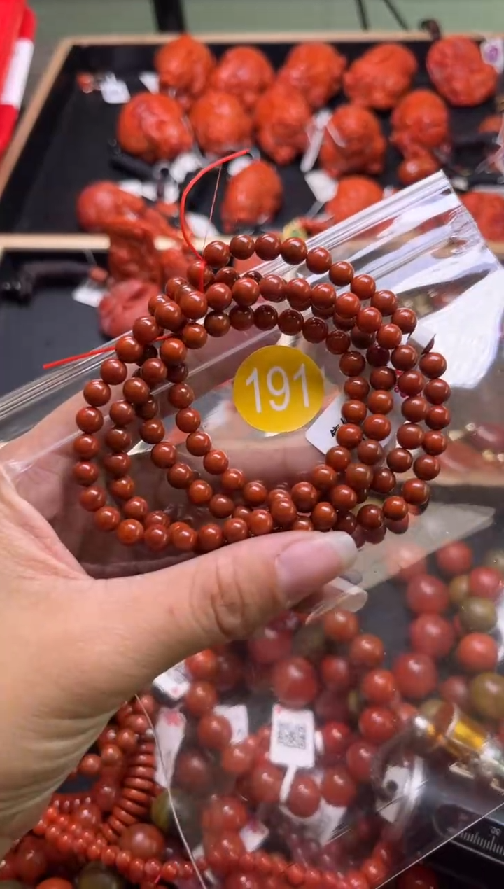 【闪购商品】南红玛瑙珠宝奇石未镶嵌191-5+