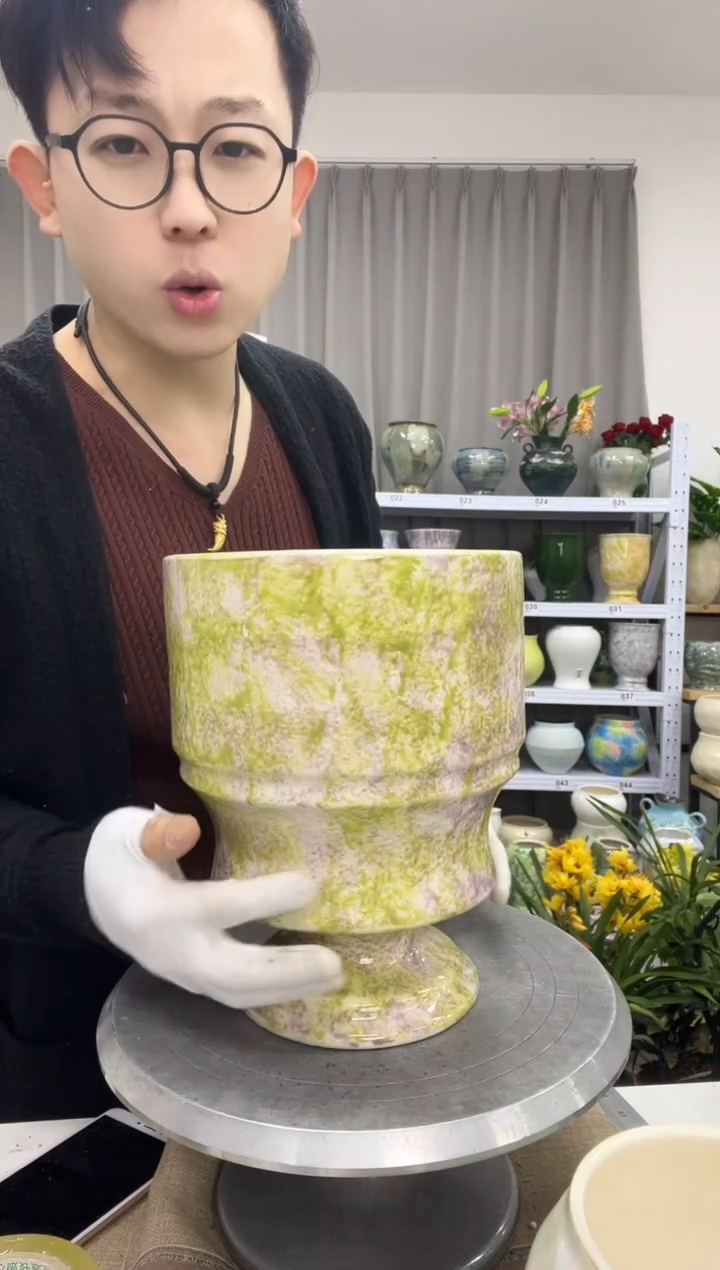 【12.13】花盆链接 高：25  口：18