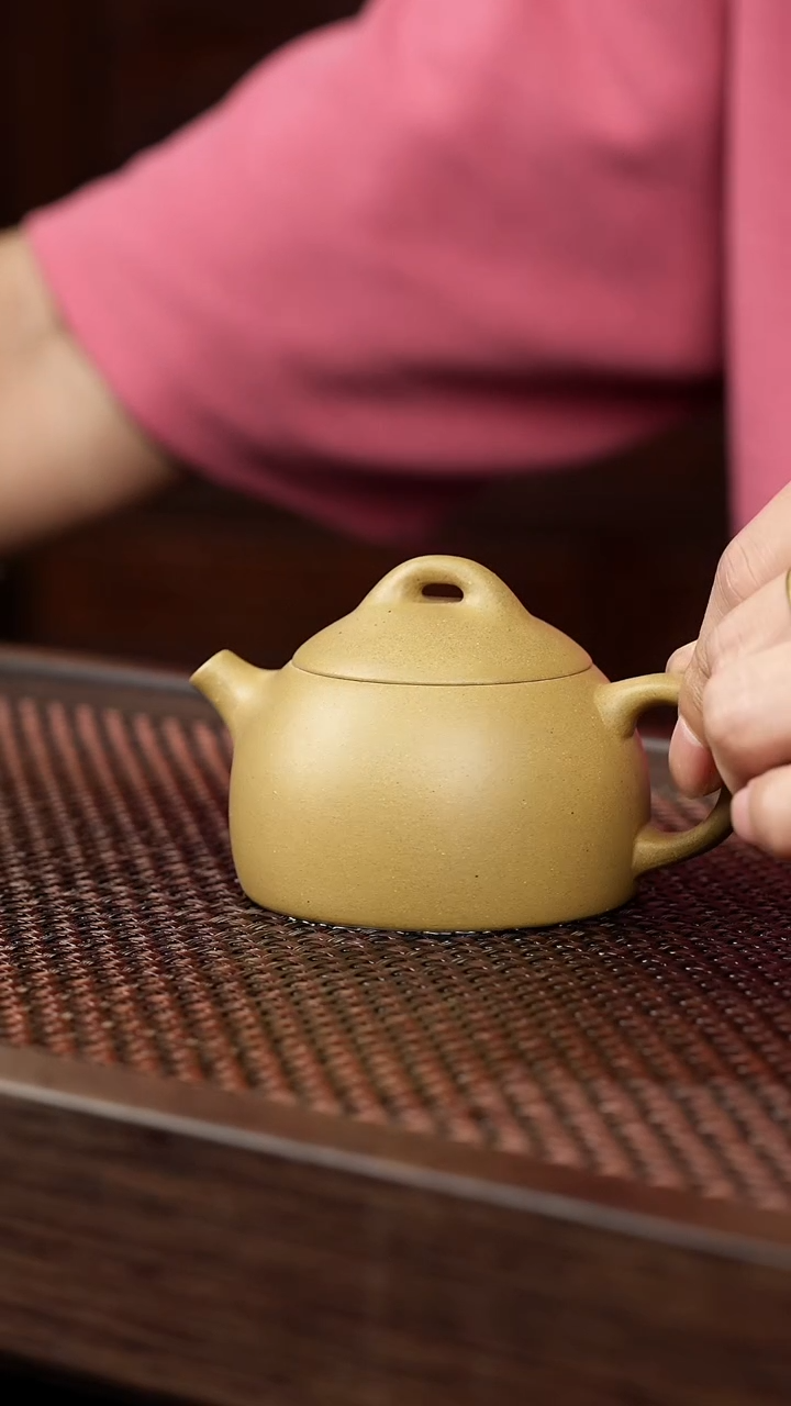 茶壶紫砂黄金段小秦权