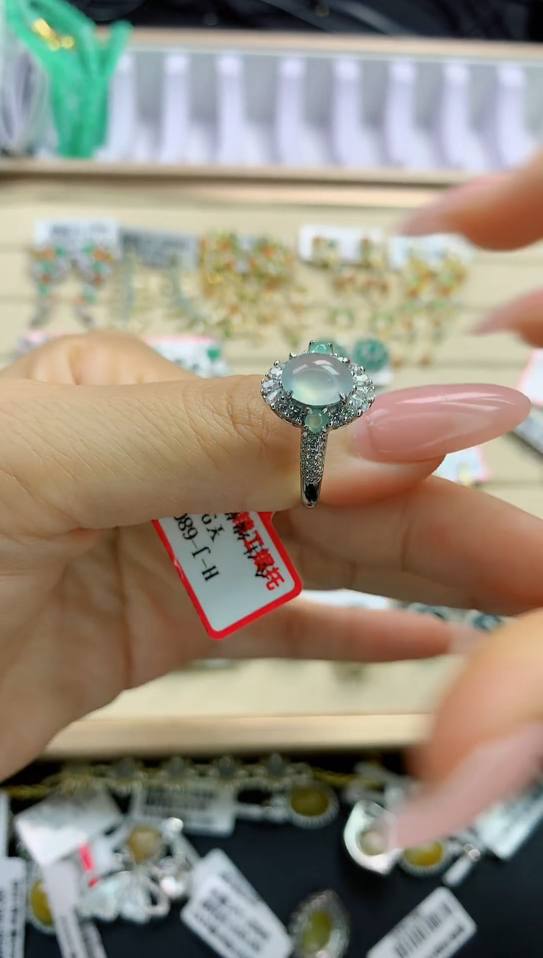 翡翠银S925镶嵌颈饰翡翠 银S925镶嵌 111