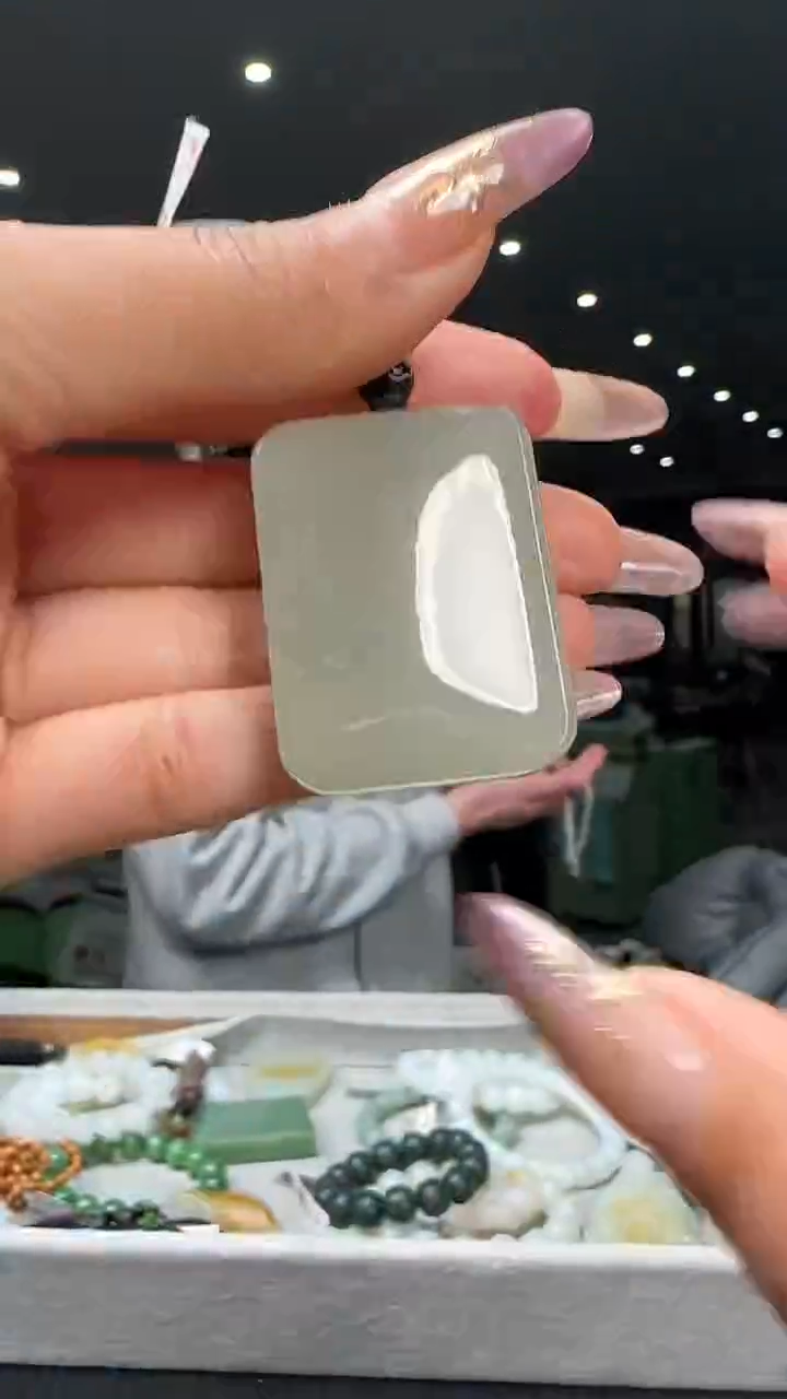 【闪购商品】和田玉颈饰未镶嵌无事牌