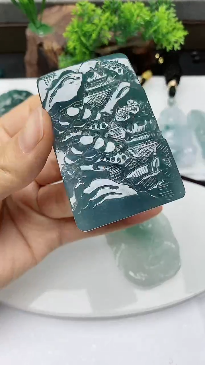 【闪购商品】翡翠颈饰未镶嵌