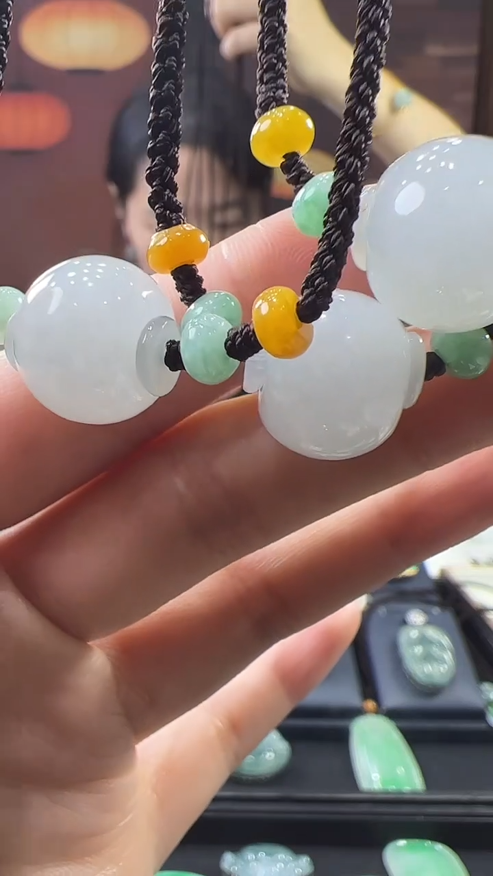 未镶嵌挂件翡翠路路通套绳（多样性发其一）