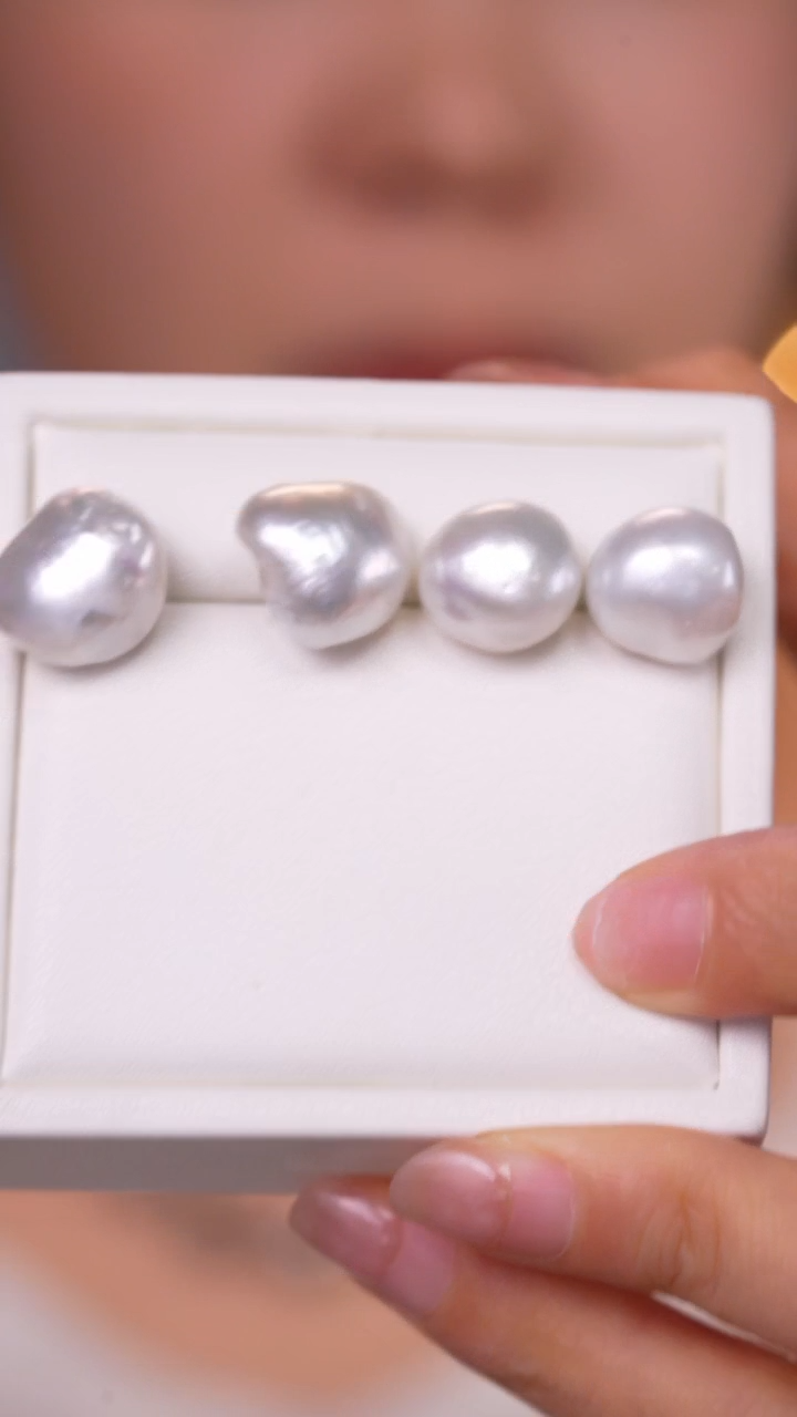 18K金镶嵌海水珍珠耳钉澳白巴洛克12-15mm多样性发一对