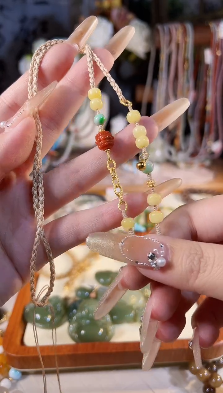 【闪购商品】蜜蜡项链未镶嵌多样性发货其一