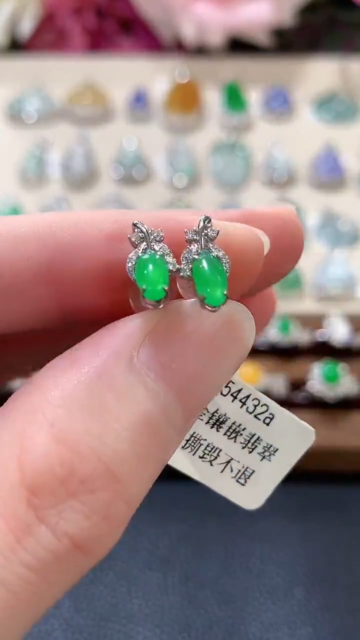 18K金镶嵌翡翠耳饰a73