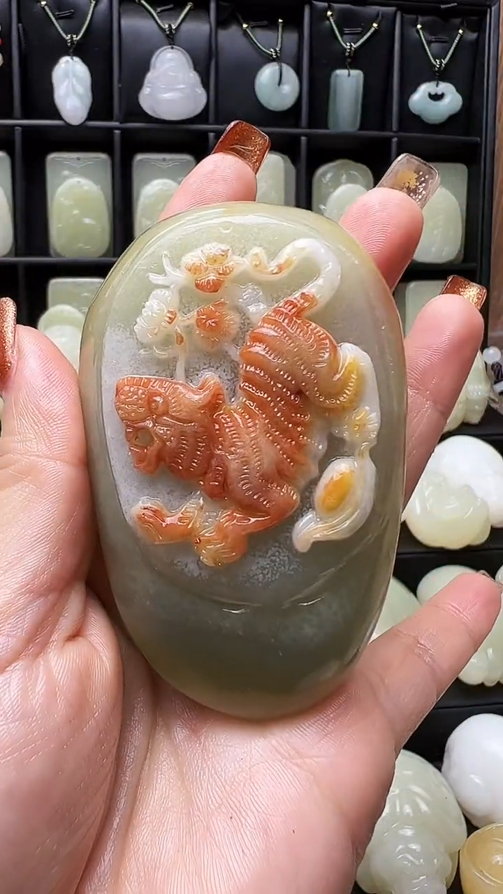 石材天****彩奇石，手把件