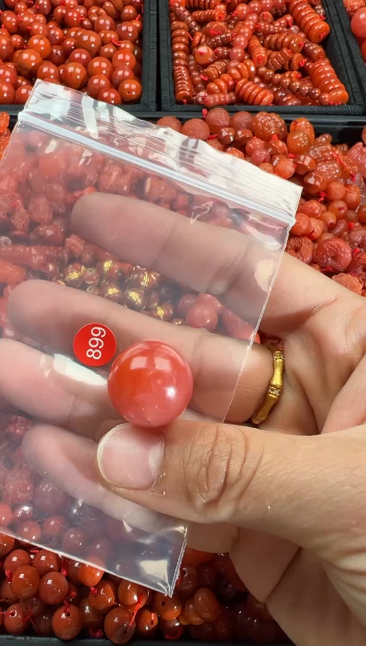 【闪购商品】南红玛瑙颈饰未镶嵌1