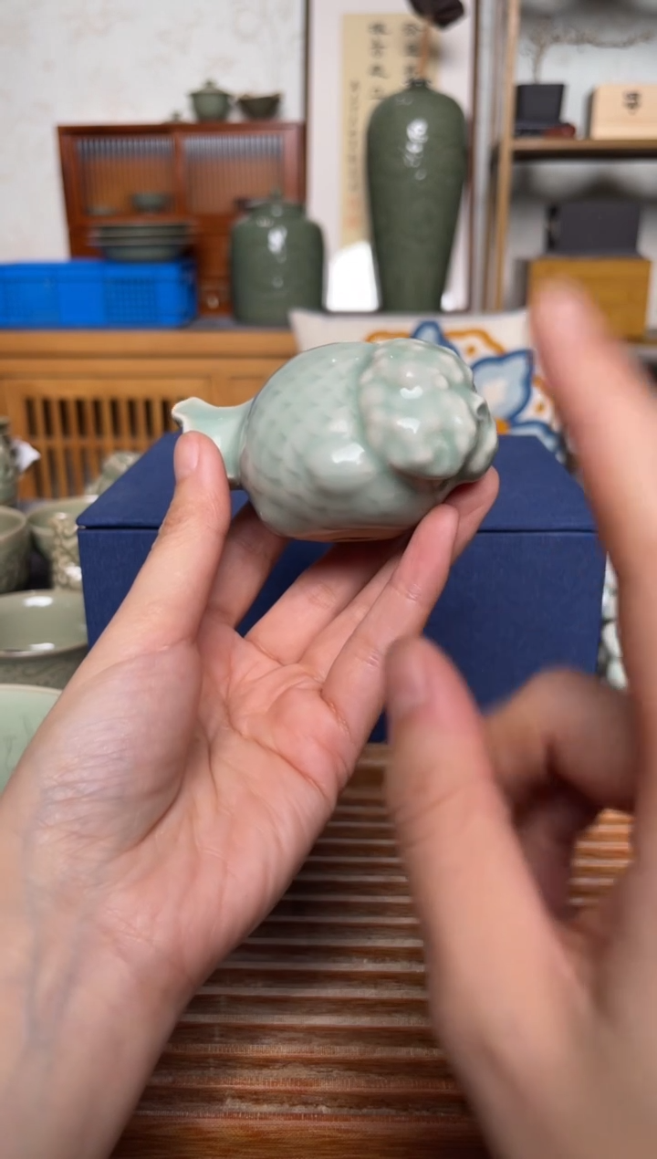 【闪购商品】其他耀州窑月白釉鱼鱼茶宠