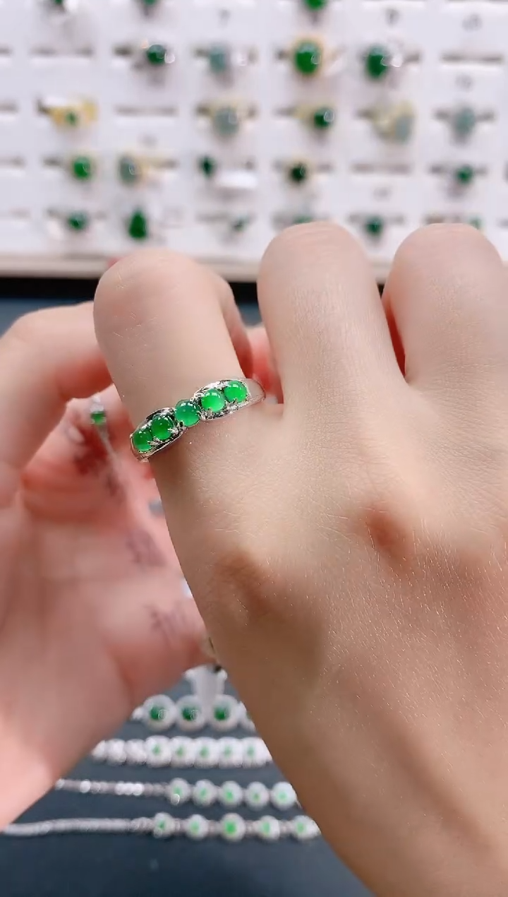 【闪购商品】翡翠戒指银S925镶嵌天然翡翠