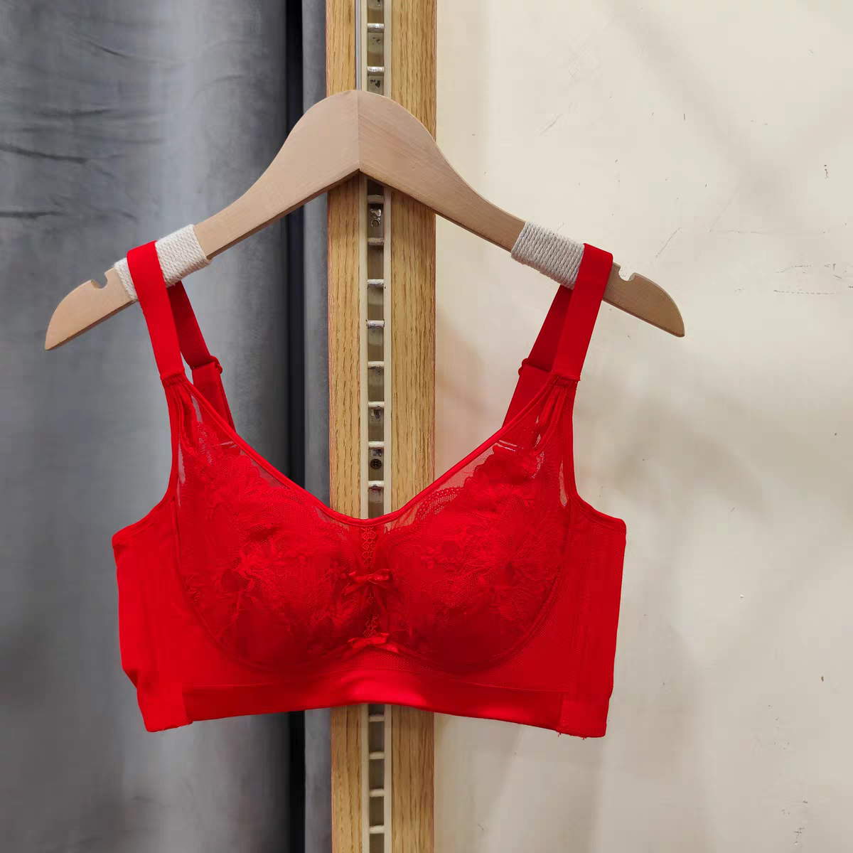 蓓芬美红色内衣女性感蕾丝薄款显胸小软钢圈防下垂收副乳聚拢文胸