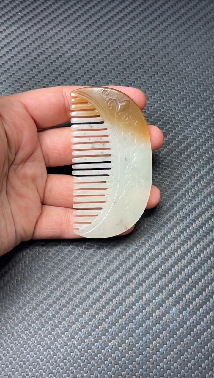 未镶嵌和田玉把件且末近2矿微色差梳子