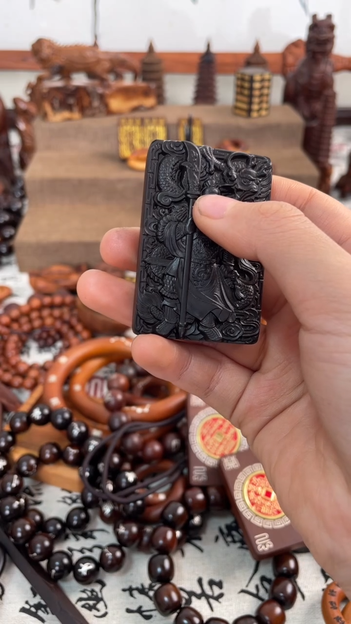 【闪购商品】木枣木玉华立刀关公配四兽