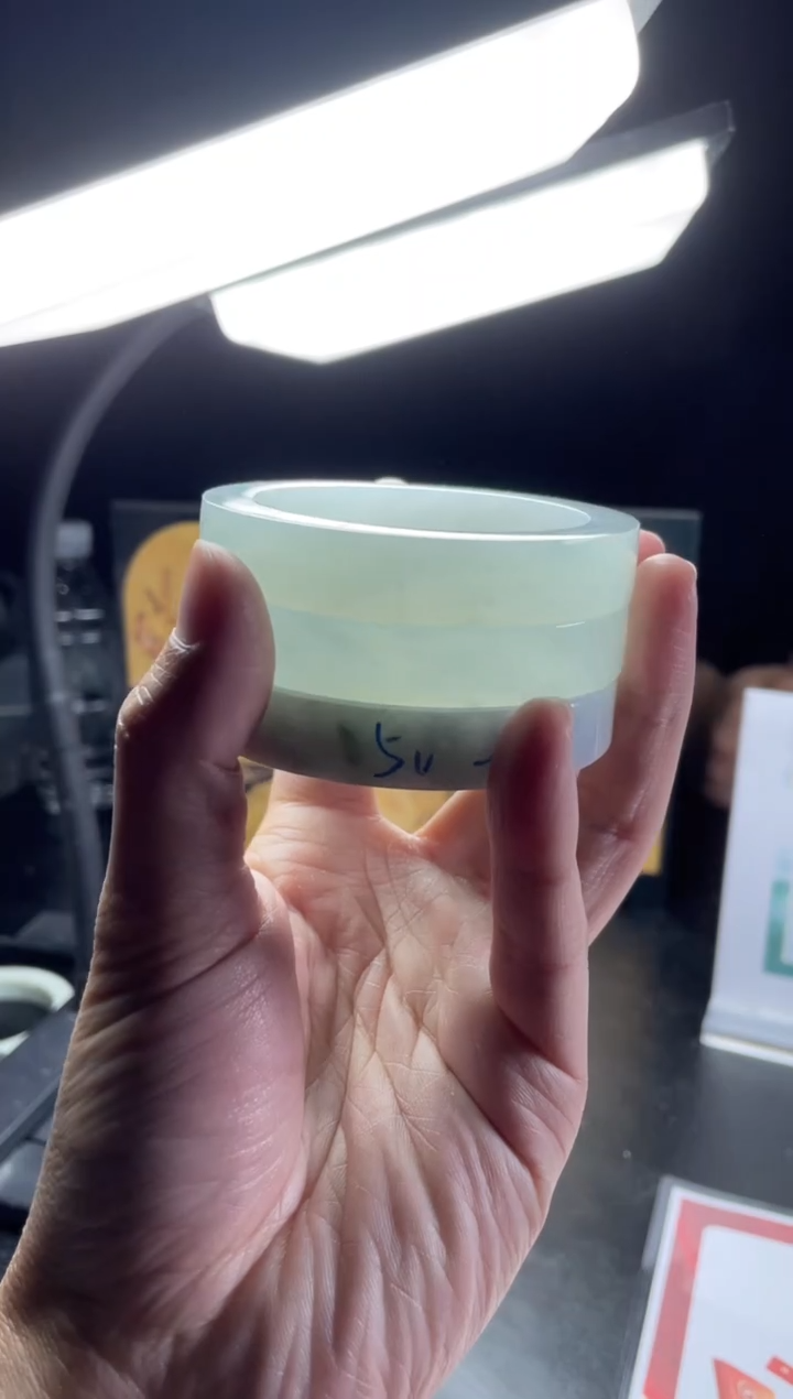 【闪购商品】定制翡翠手镯未镶嵌手镯AJC/DZS