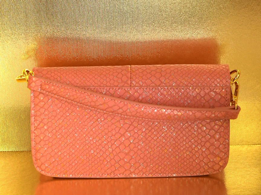 23（全新未拆封）轻奢时尚潮流气质单肩斜跨女士包包 25-9-15cm