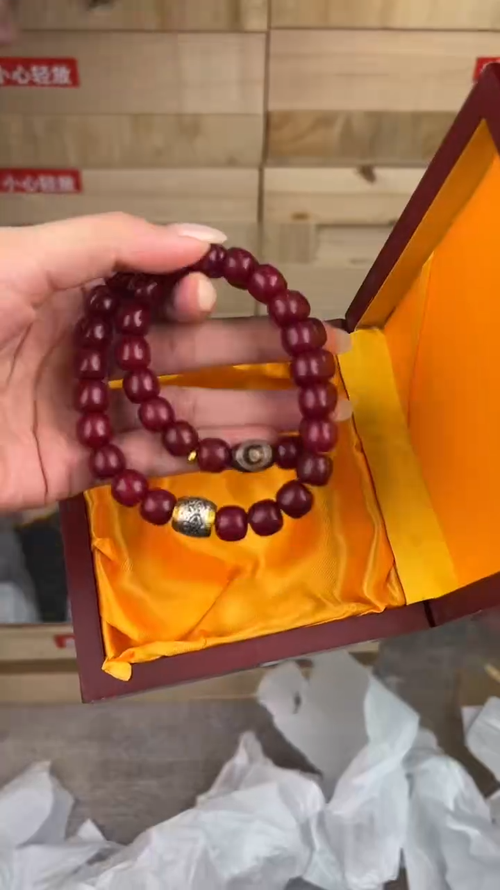 大唐红文玩阁天珠红玉菩提提链接@@YS895