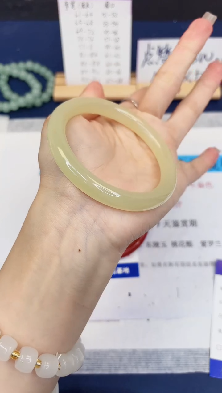 【闪购商品】石英质玉手镯未镶嵌377-小青提-圈口58