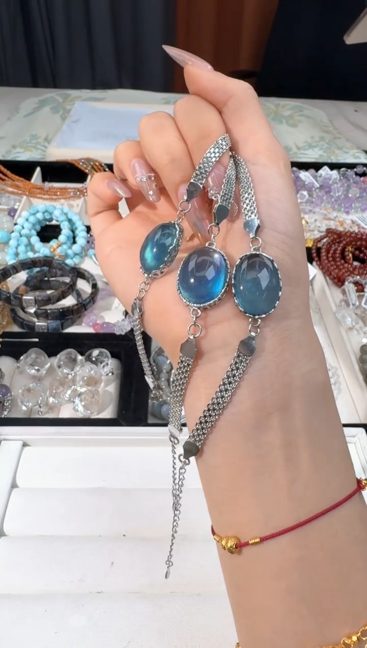 海蓝宝石手链银S925镶嵌拍四发一！P014魔鬼蓝蛋面手链