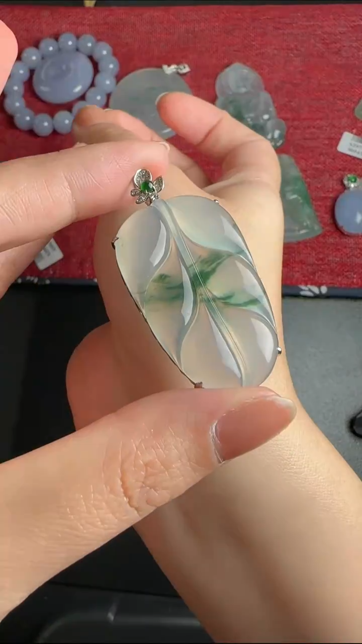 【闪购商品】翡翠颈饰18K金镶嵌WY0214208