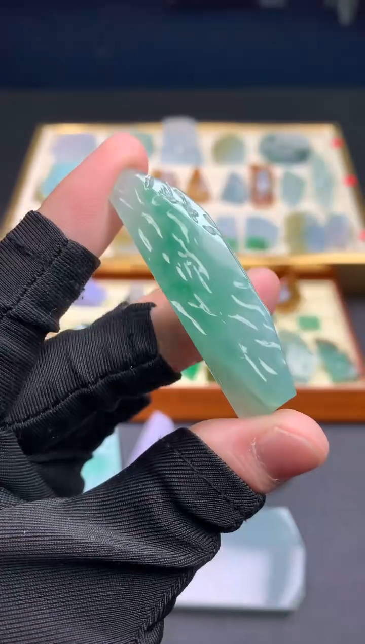 【闪购商品】定制翡翠未镶嵌           